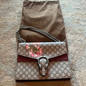 Authentic GUCCI Dionysius Handbag.